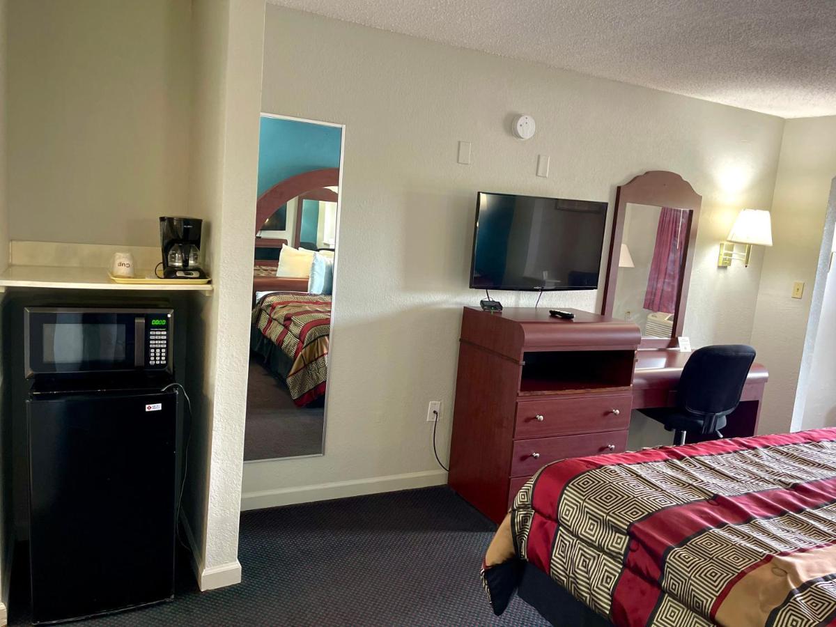 Luxury Inn & Suites Selma Dış mekan fotoğraf