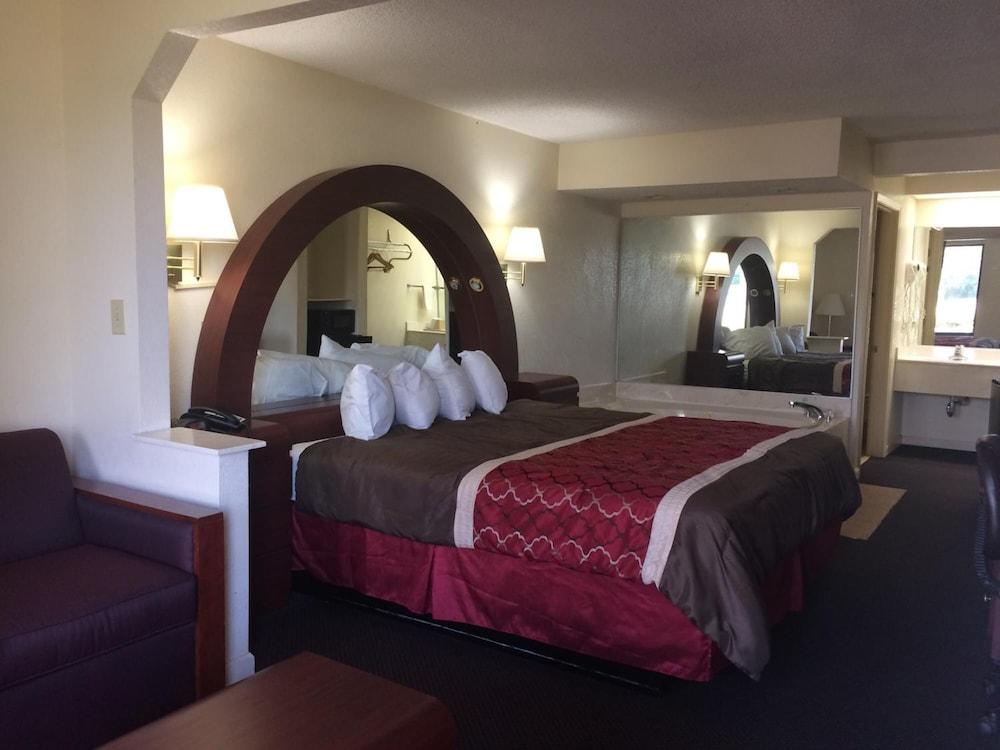 Luxury Inn & Suites Selma Dış mekan fotoğraf